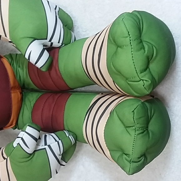 Teenage Mutant Ninja Turtles Leonardo Plush - Picture 4 of 8